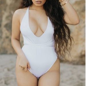 NWT Revolve Jous de Sable Amber One Piece, size XS